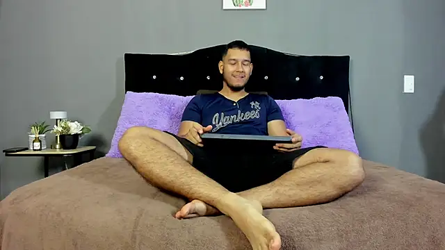  online show from April 18, 2026, 12:20 pm