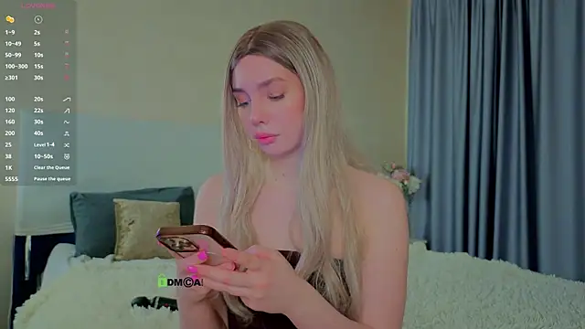  sophielov online show from April 2, 2026, 10:07 pm