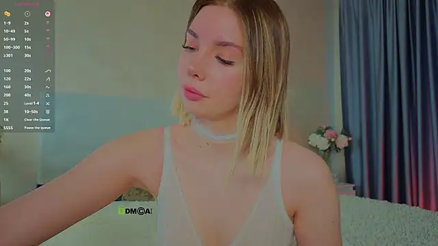  sophielov online show from April 14, 2026, 3:18 pm