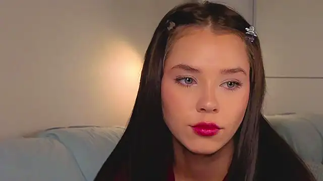 slyshypie online show from September 17, 2025, 1:57 pm