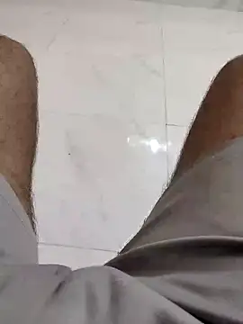 riyamore9623 online show from September 20, 2025, 1:23 pm