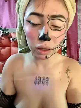 Kitty Melodi online show from October 21, 2025, 9:10 am