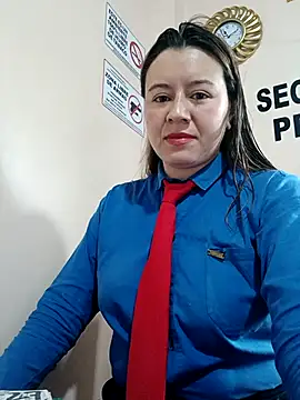 Hannah-colx online show from April 17, 2026, 4:10 pm