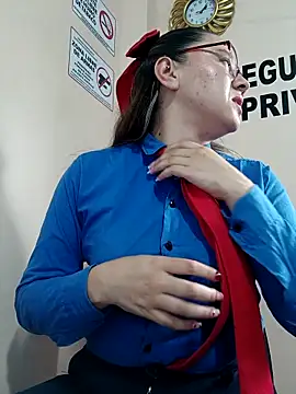 Hannah-colx online show from April 18, 2026, 7:07 pm