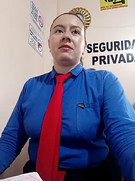 Hannah-colx online show from April 19, 2026, 7:05 pm