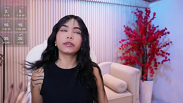 Snapshot of GiaNovak chatting on October 24, 2025, 12:34 pm GiaNovak online show from October 24, 2025, 12:34 pm