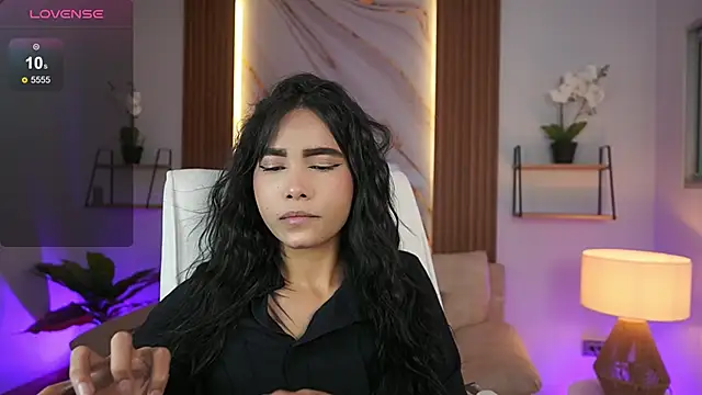 Snapshot of GiaNovak chatting on December 15, 2025, 7:07 pm GiaNovak online show from December 15, 2025, 7:07 pm