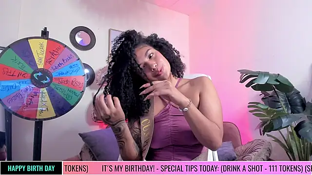 Snapshot of miss_curazao chatting on December 18, 2025, 1:33 am miss curazao online show from December 18, 2025, 1:33 am