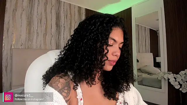 Snapshot of miss_curazao chatting on January 15, 2026, 12:10 pm miss curazao online show from January 15, 2026, 12:10 pm