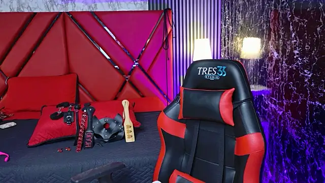 Violet sl4ve online show from April 21, 2026, 12:22 pm