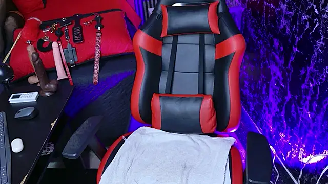 Violet sl4ve online show from April 22, 2026, 12:39 pm