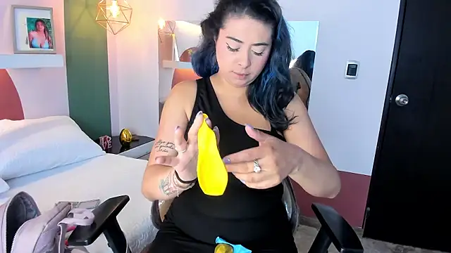 ValeryBoobs1 online show from May 30, 2026, 1:30 pm