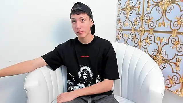 LittleDanny  online show from January 5, 2026, 7:50 pm