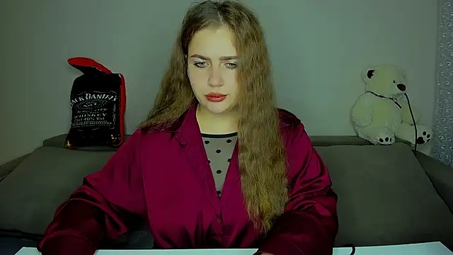 Snapshot of yourgem__ chatting on September 10, 2025, 6:52 pm yourgem online show from September 10, 2025, 6:52 pm