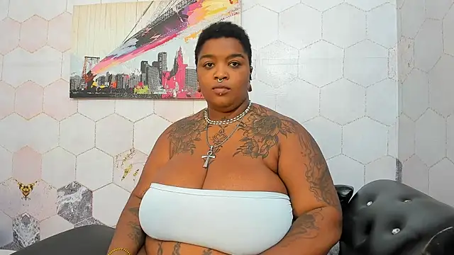 Anaa Fuentess online show from April 23, 2026, 11:42 am