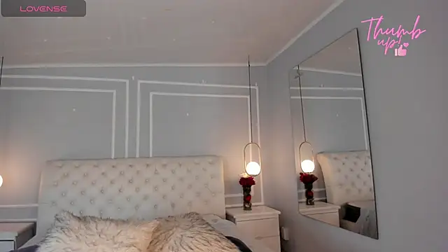 sakura Gomez online show from April 23, 2026, 7:38 pm