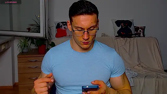 ZeinMiracles online show from March 23, 2026, 10:14 pm