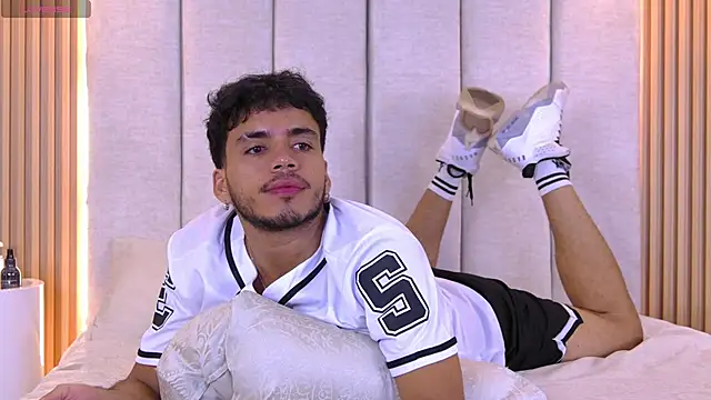 AlexanderJordan online show from October 19, 2025, 3:45 pm