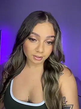 AnnyLopezzz  online show from October 31, 2025, 4:13 am