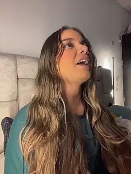 AnnyLopezzz  online show from March 28, 2026, 9:47 pm