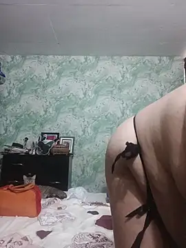 MayaLuna1 online show from April 15, 2026, 11:17 am