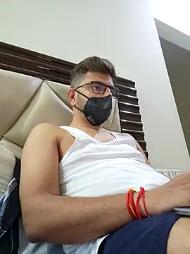 LoveGuruRA online show from October 8, 2025, 5:27 am