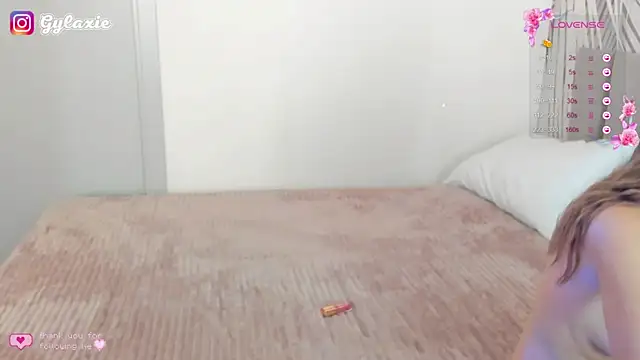 KiaraCaley online show from October 11, 2025, 1:49 am