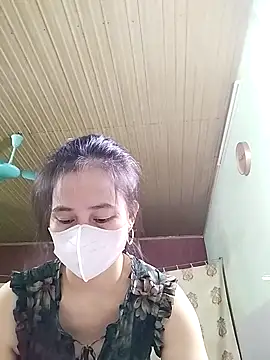 HELEN686 online show from September 12, 2025, 7:52 am