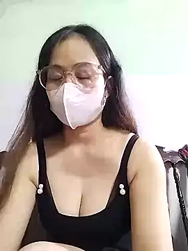 HELEN686 online show from September 13, 2025, 7:24 pm