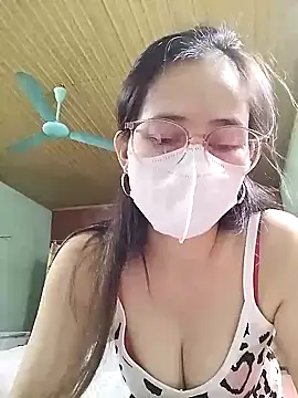 HELEN686 online show from October 4, 2025, 3:54 pm