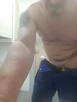 Snapshot of phil4fun4 chatting on November 5, 2025, 2:39 pm phil4fun4 online show from November 5, 2025, 2:39 pm