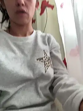 StrapPink online show from March 26, 2026, 11:27 am