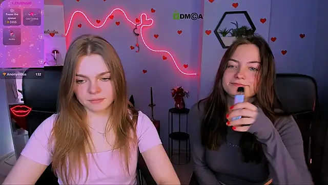 veronica bubble online show from April 19, 2026, 7:27 pm