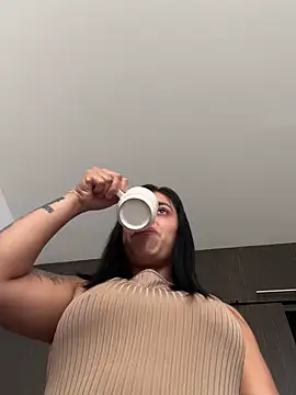 AlannaEvons online show from September 18, 2025, 5:26 pm