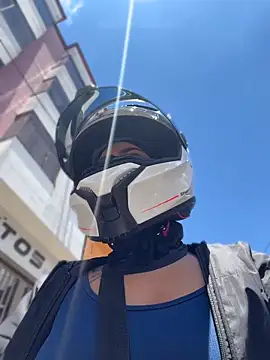 AlannaEvons online show from April 20, 2026, 5:16 pm