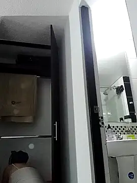  honey12 online show from October 3, 2025, 11:18 am