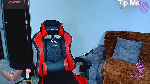  honey12 online show from November 4, 2025, 1:43 pm