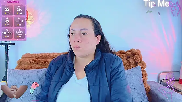  honey12 online show from November 11, 2025, 12:38 pm