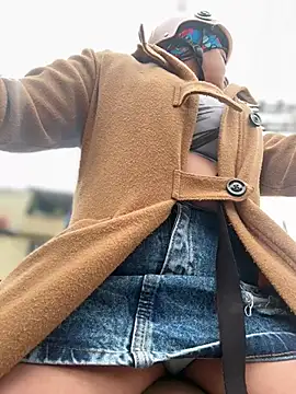 -Mia1 online show from March 5, 2026, 2:35 pm