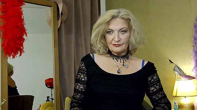 Snapshot of Allura_Jenson chatting on June 26, 2026, 9:30 pm Allura Jenson online show from June 26, 2026, 9:30 pm