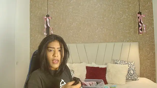 babilett online show from October 18, 2025, 11:44 am