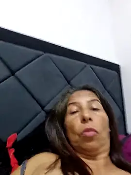 maleja23 online show from September 13, 2025, 2:11 am