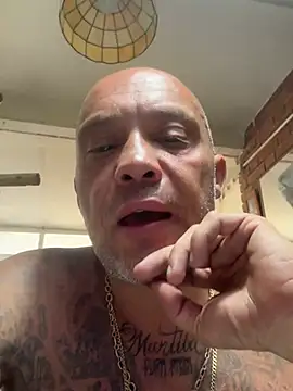 Snapshot of gitanomadrid chatting on July 1, 2026, 2:29 pm gitanomadrid online show from July 1, 2026, 2:29 pm
