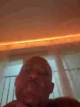 Snapshot of gitanomadrid chatting on July 15, 2026, 10:26 pm gitanomadrid online show from July 15, 2026, 10:26 pm