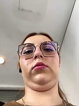 CoraVibes online show from March 4, 2026, 5:52 pm