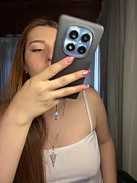 CoraVibes online show from March 16, 2026, 11:47 am