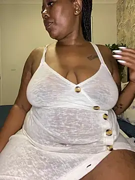 fatpussydallx online show from April 22, 2026, 2:03 am