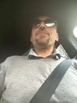 GmGit online show from March 19, 2026, 3:38 pm