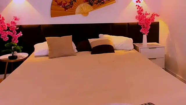 KimberlyPierceLove online show from October 1, 2025, 6:14 pm