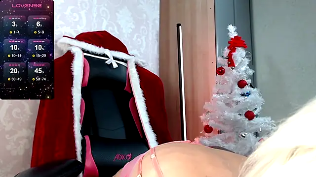 SereneXX online show from December 14, 2024, 10:18 pm